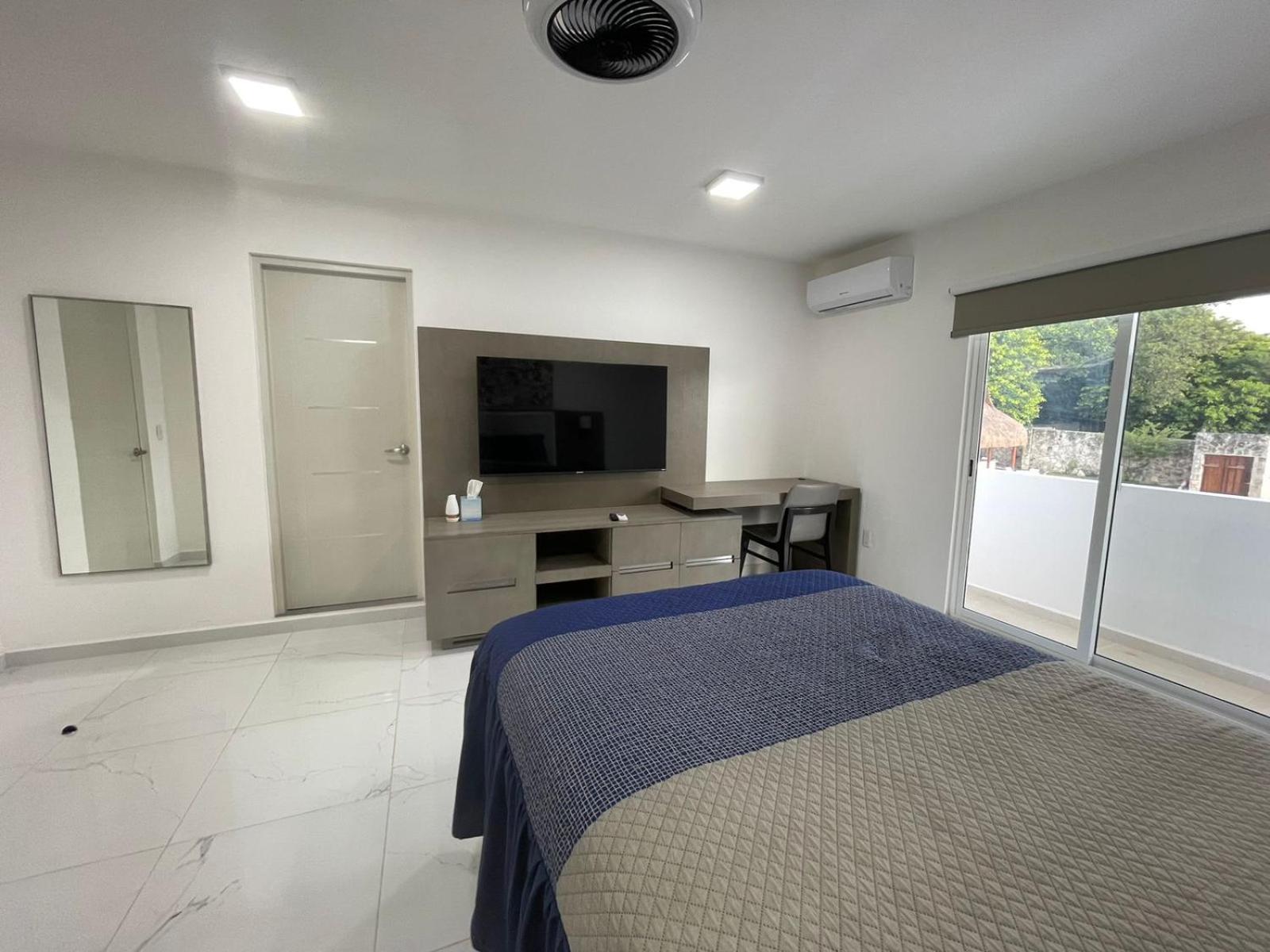 Guest House Stone Wall Residences Cancún Esterno foto